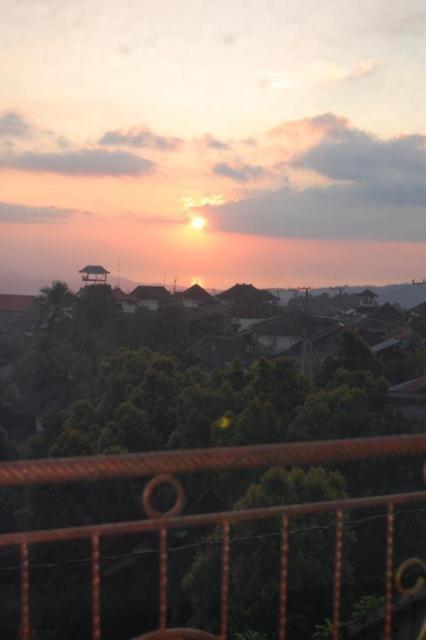 Aditya Homestay Munduk  Luaran gambar
